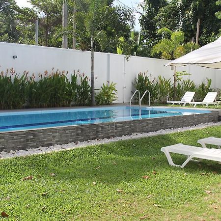 Harris Villa Hikkaduwa Rum bild