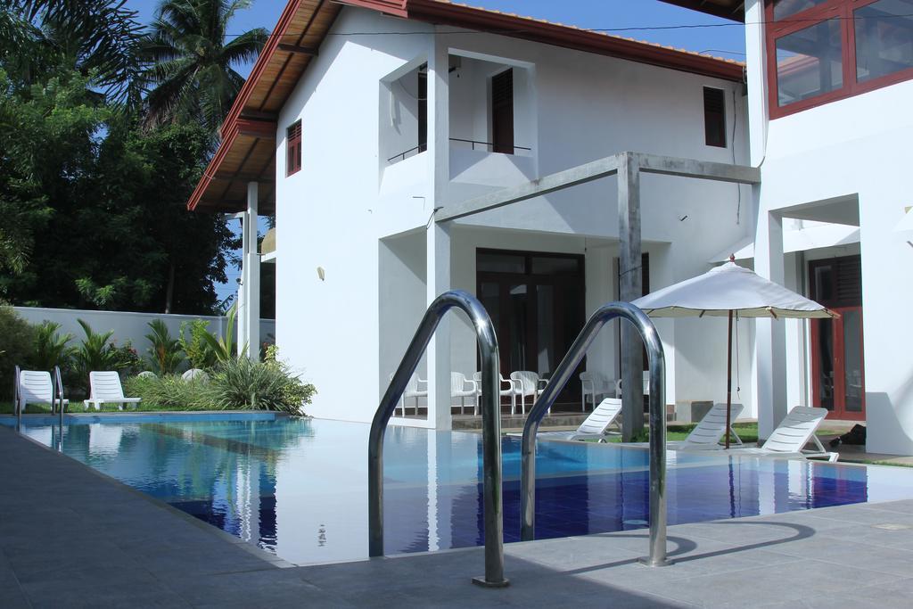 Harris Villa Hikkaduwa Rum bild