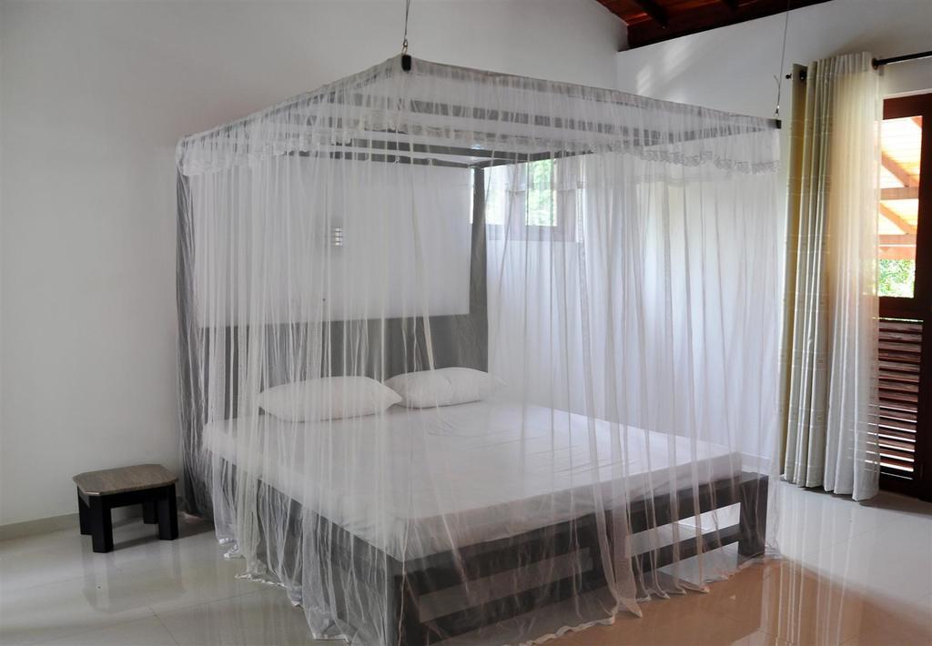 Harris Villa Hikkaduwa Rum bild