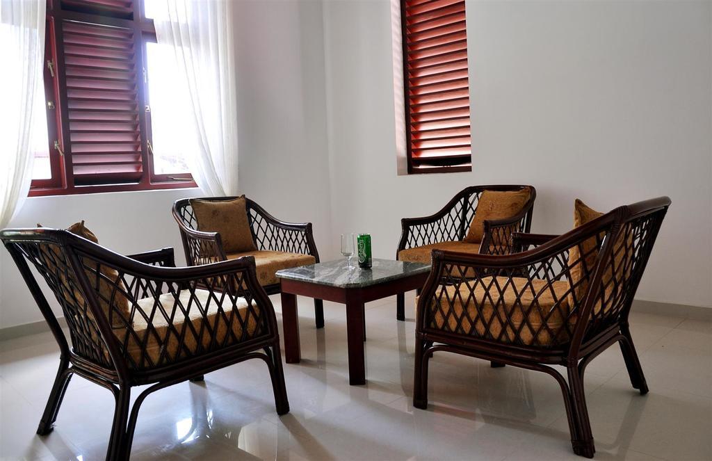 Harris Villa Hikkaduwa Rum bild