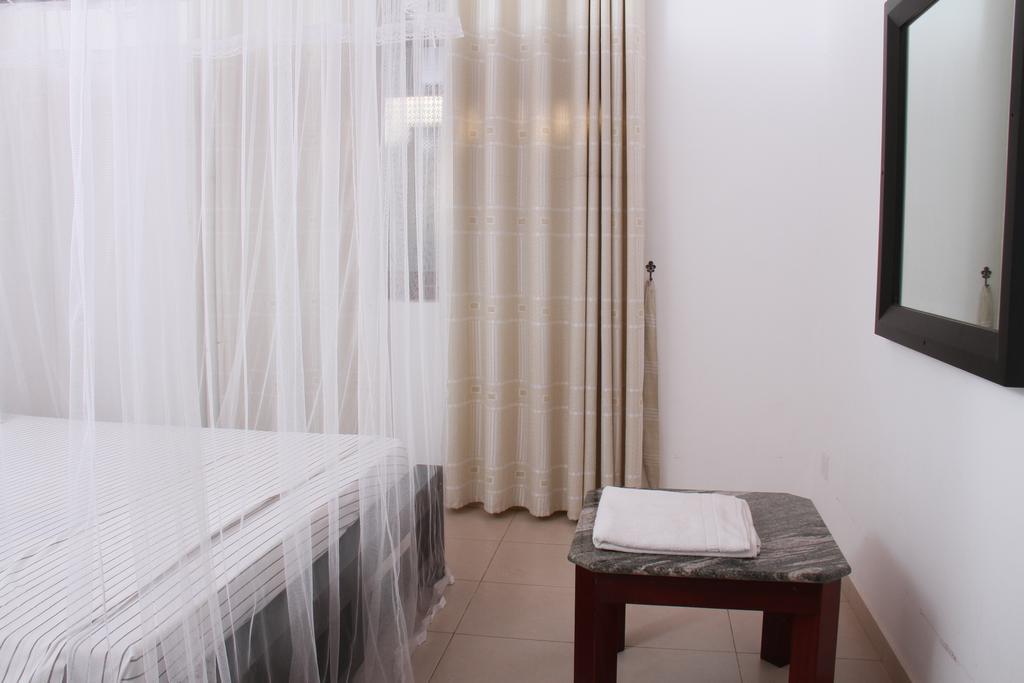 Harris Villa Hikkaduwa Rum bild