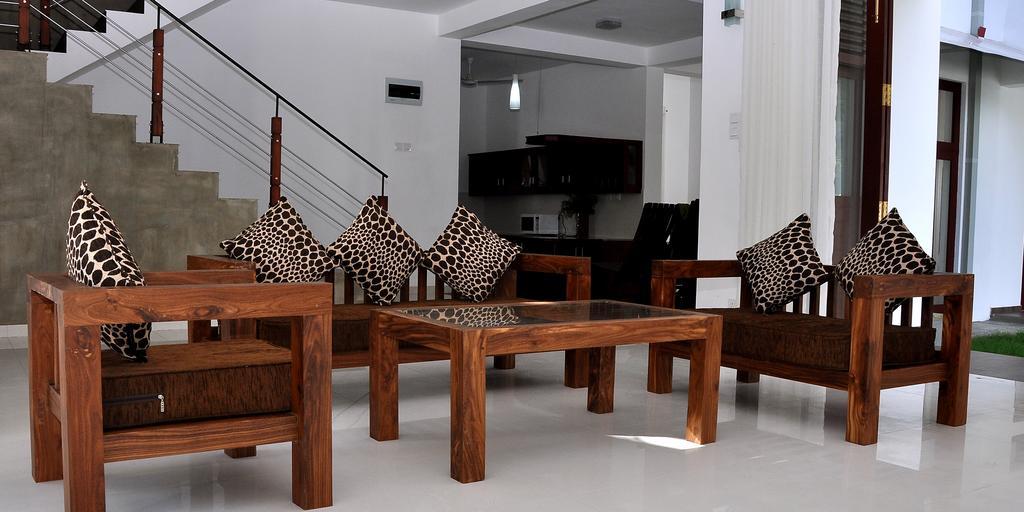 Harris Villa Hikkaduwa Rum bild